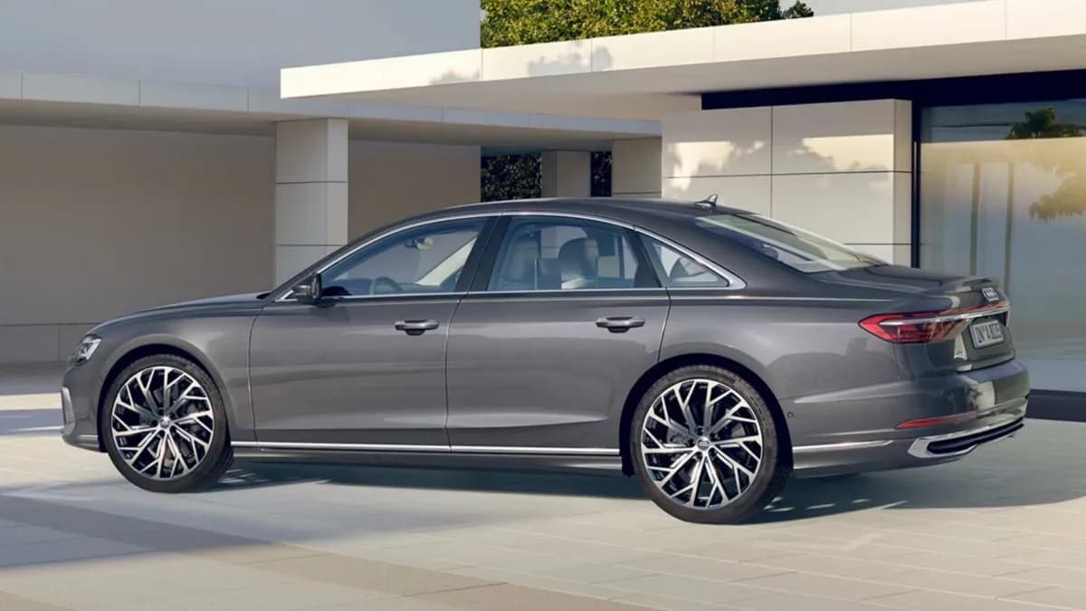 Audi A8 Sedan
