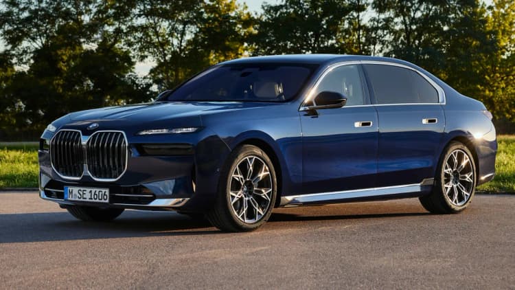 BMW-7 Series-9