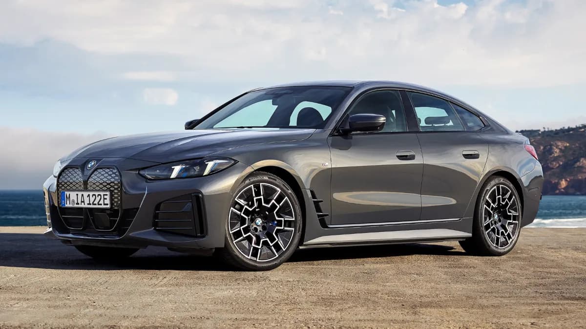 BMW-i4 Gran Coupe-13