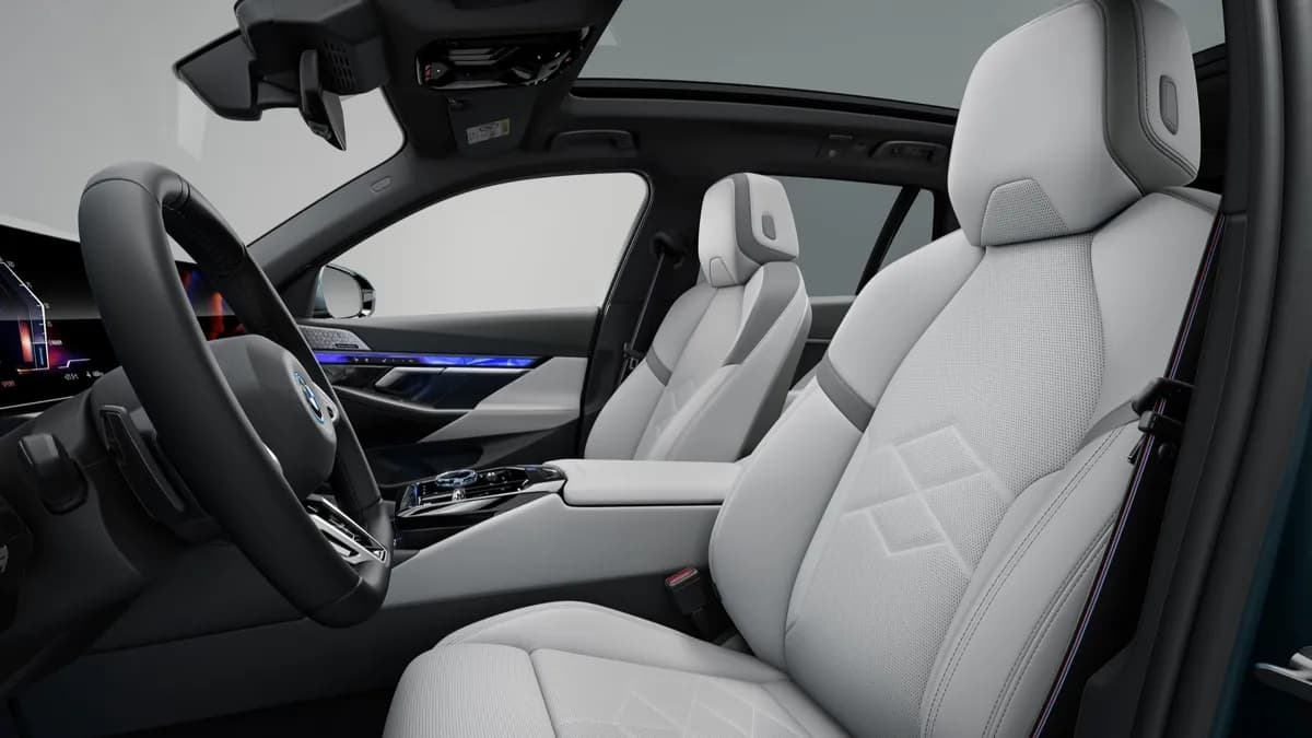BMW i5 Touring