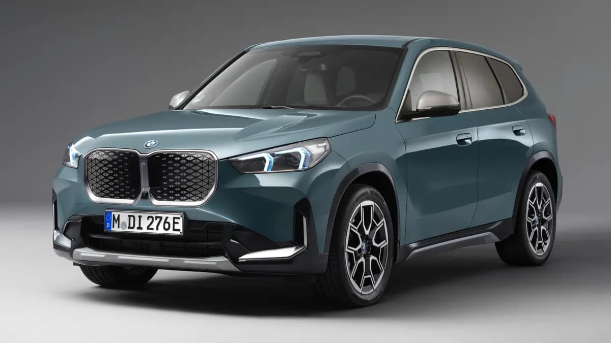 BMW iX1