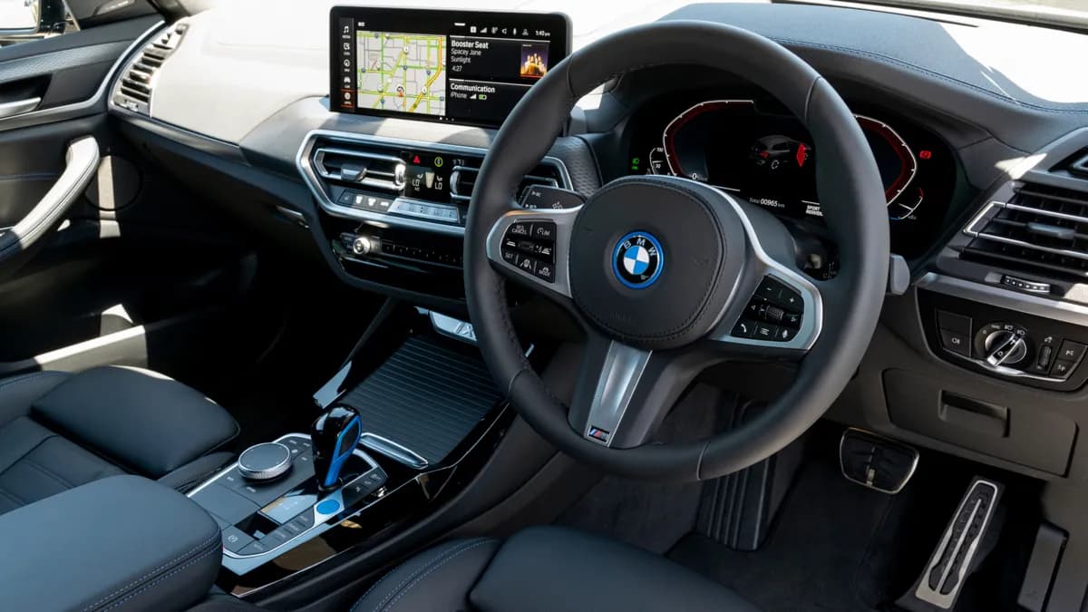 BMW iX3