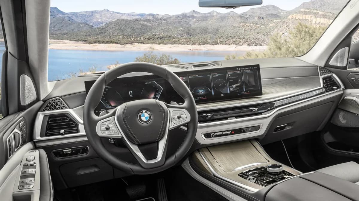 BMW X7