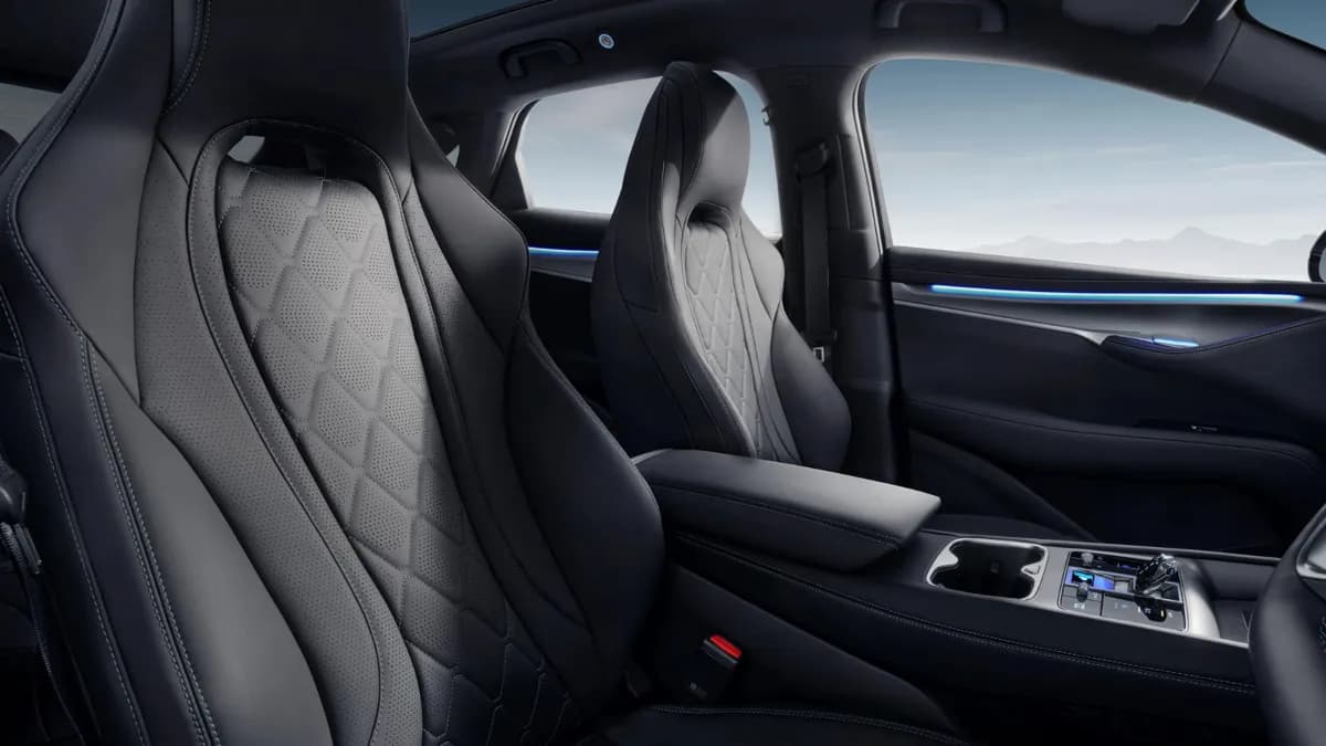 BYD Sealion 7