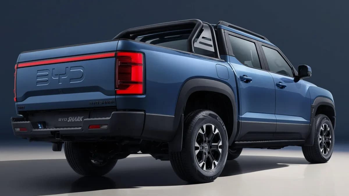 BYD Shark 6
