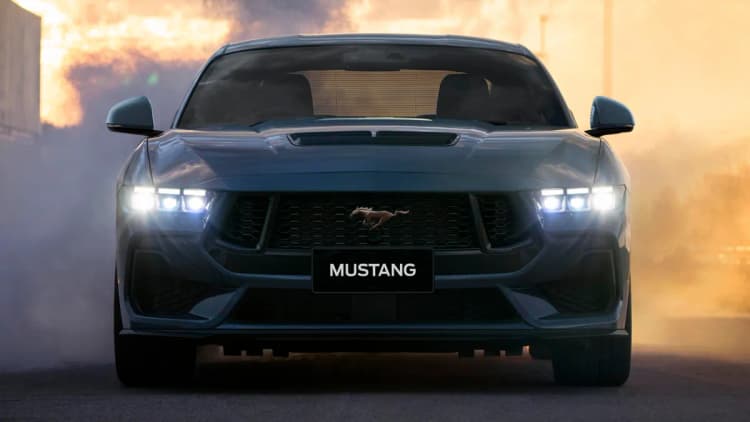 Ford-Mustang-2