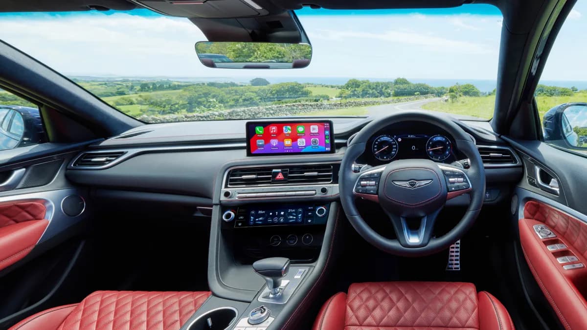 Genesis G70