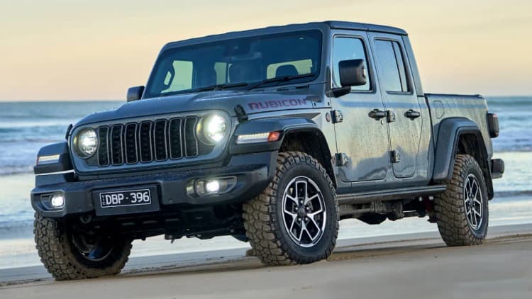 Jeep-Gladiator-2