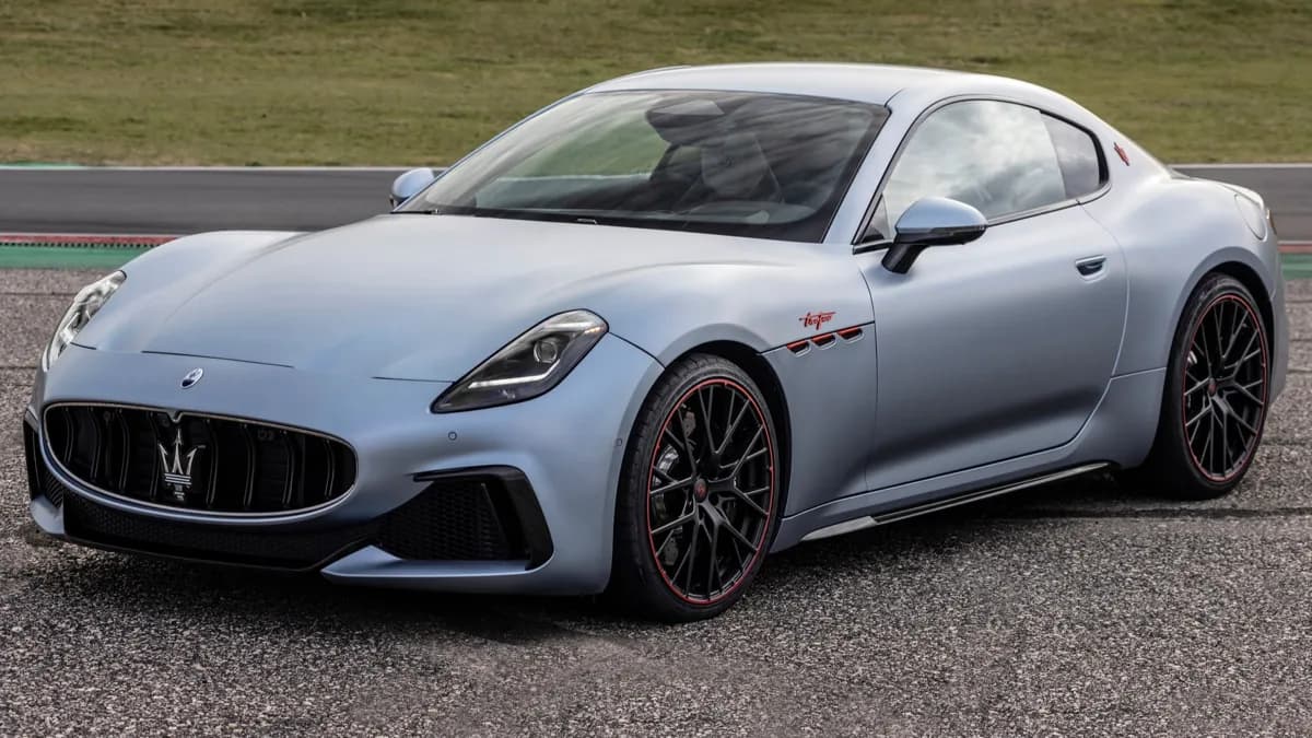 Maserati-GranTurismo-2