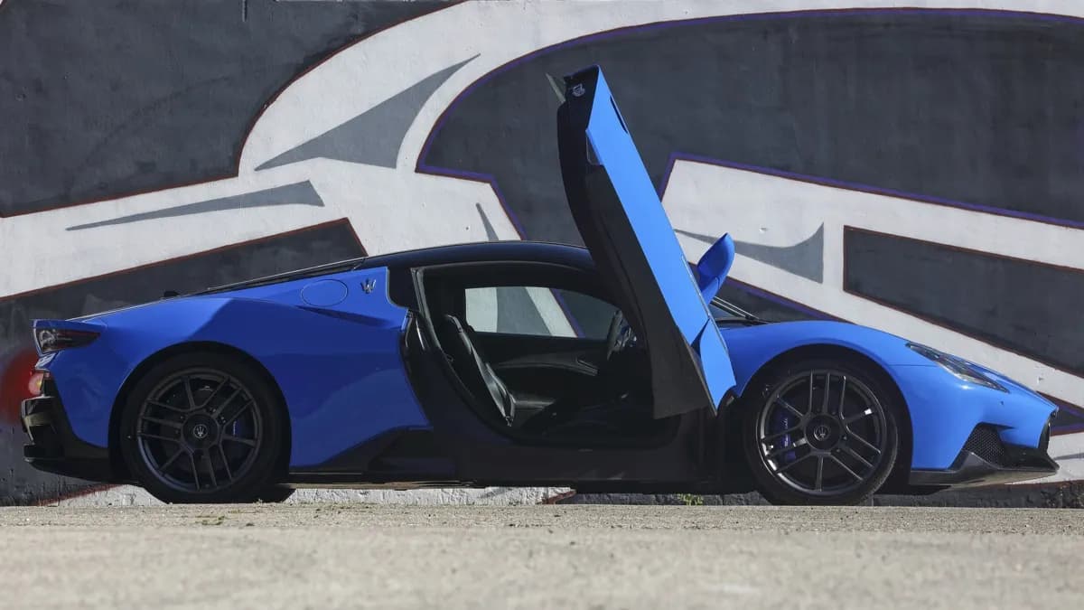 Maserati MC20