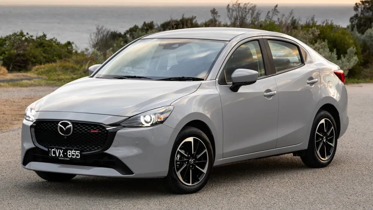 Mazda-2 Sedan-1