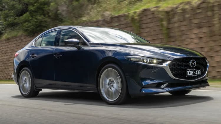 Mazda-3 Sedan-3