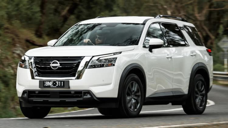 Nissan-Pathfinder-3