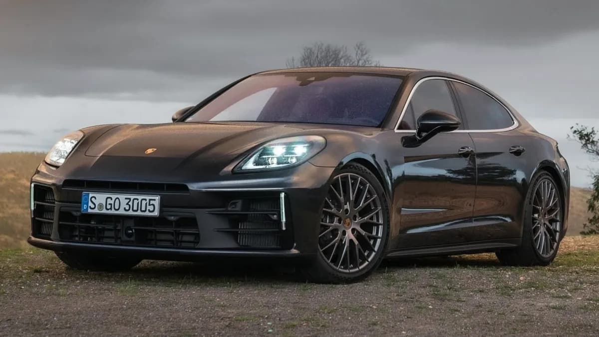Porsche-Panamera-8