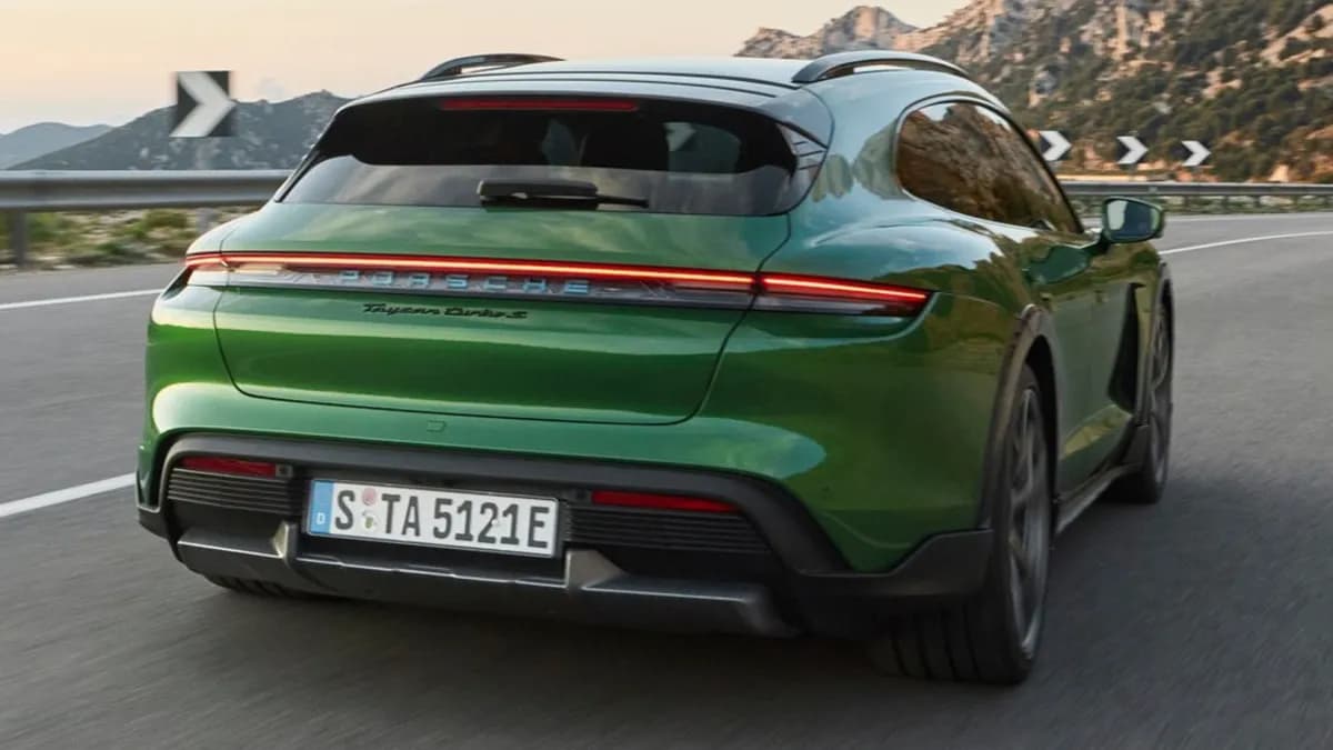 Porsche Taycan Cross Turismo