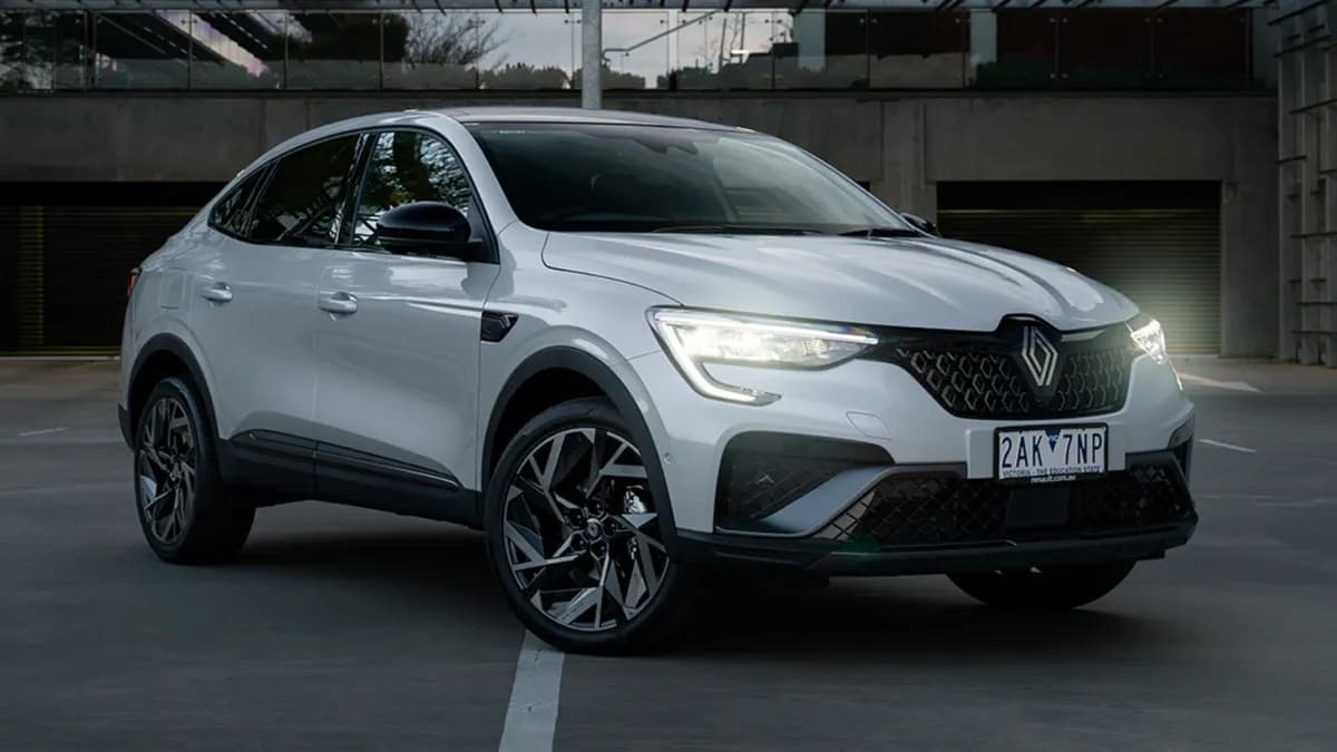 Renault-Arkana-0