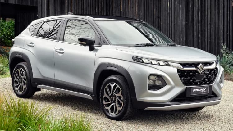 Suzuki-Fronx-0