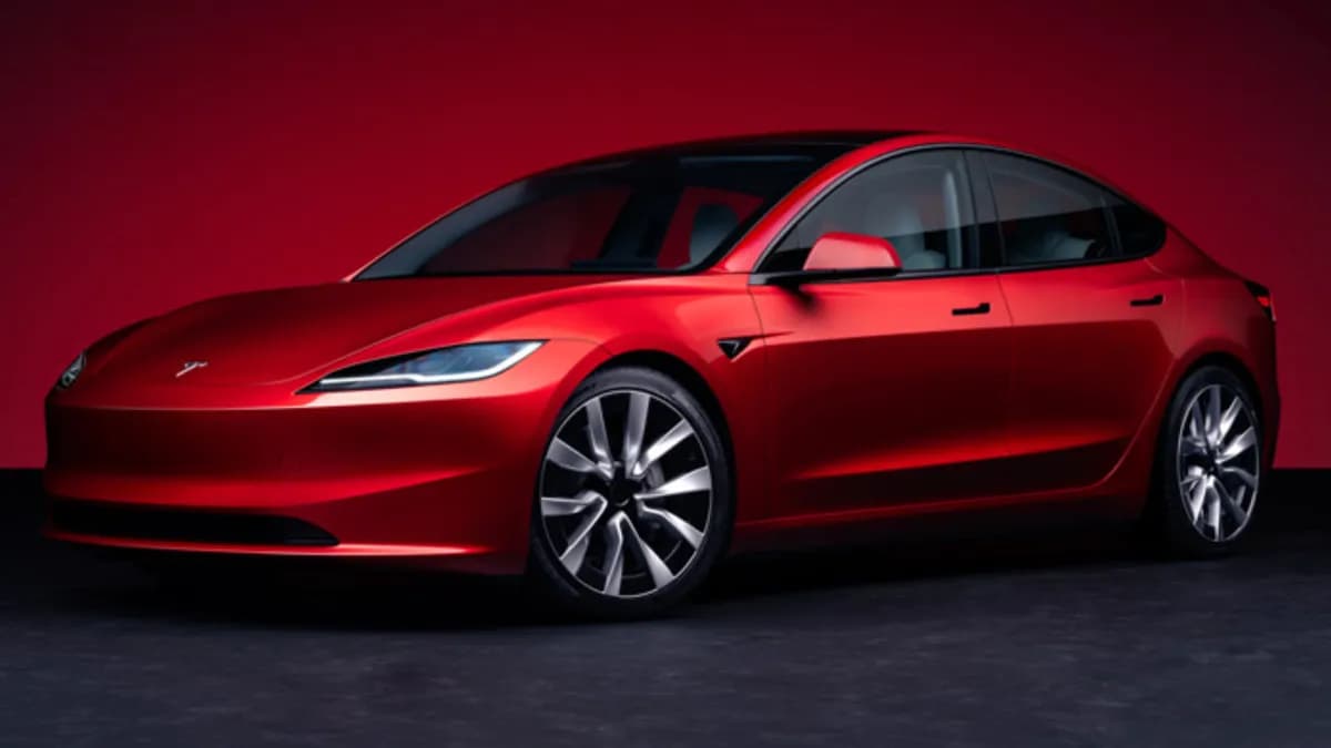 Tesla-Model 3-0