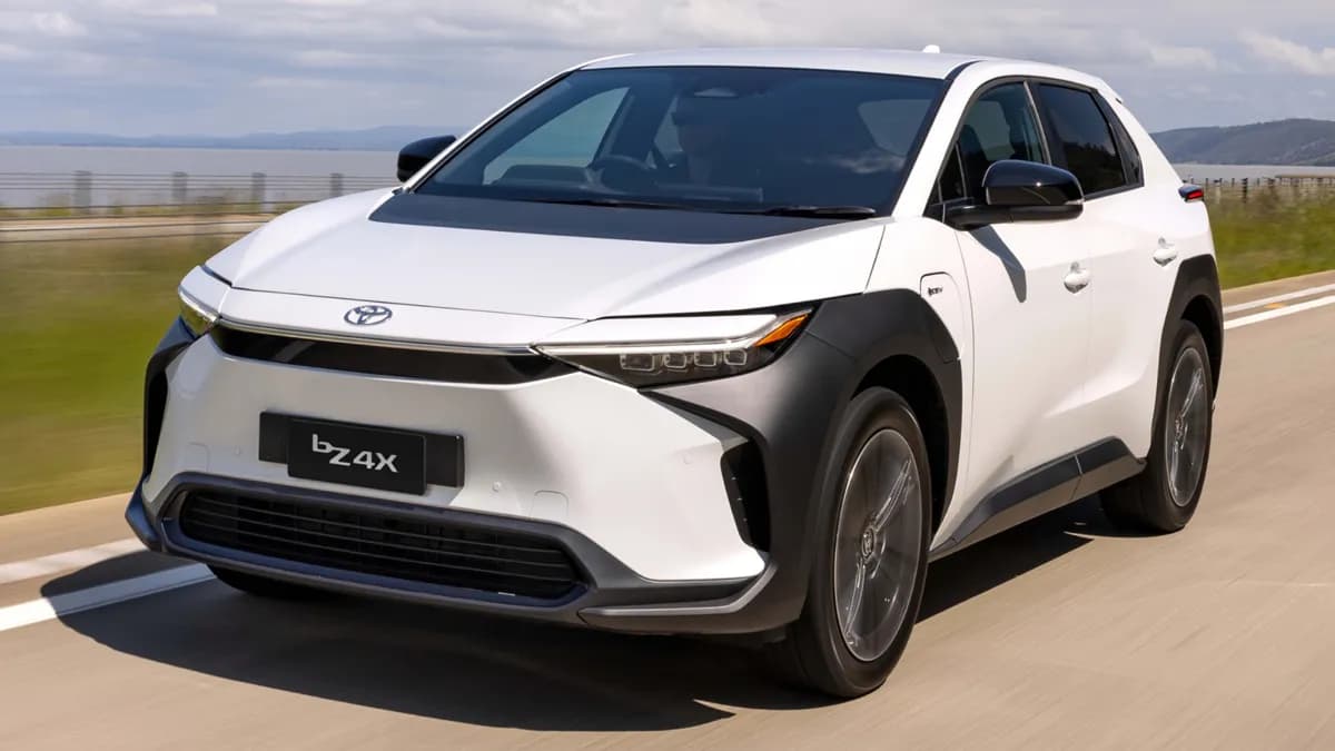Toyota-bZ4X-0