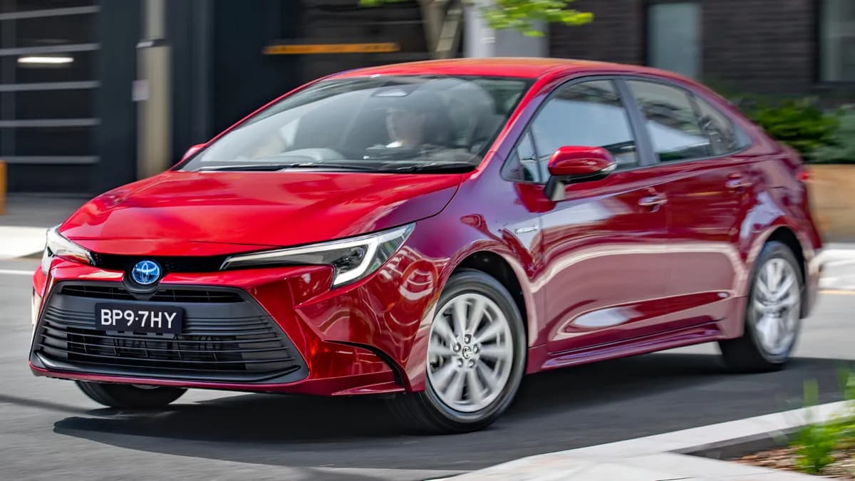 Toyota-Corolla Sedan-5