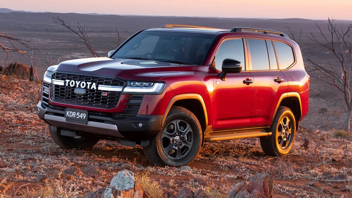 Toyota LandCruiser 300