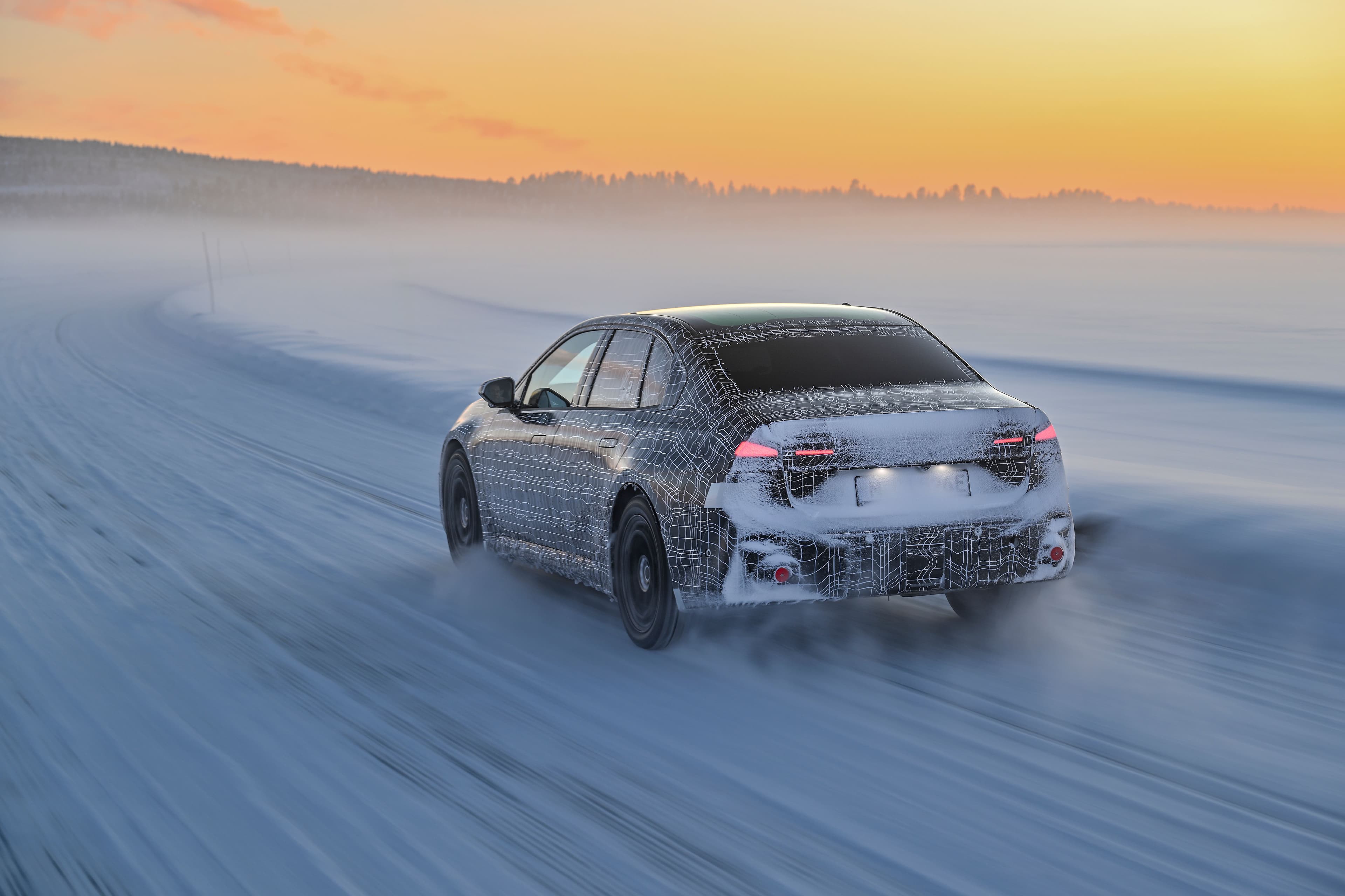 BMW i3 sedan reveals final specs before March 18 design premiere - Image 2