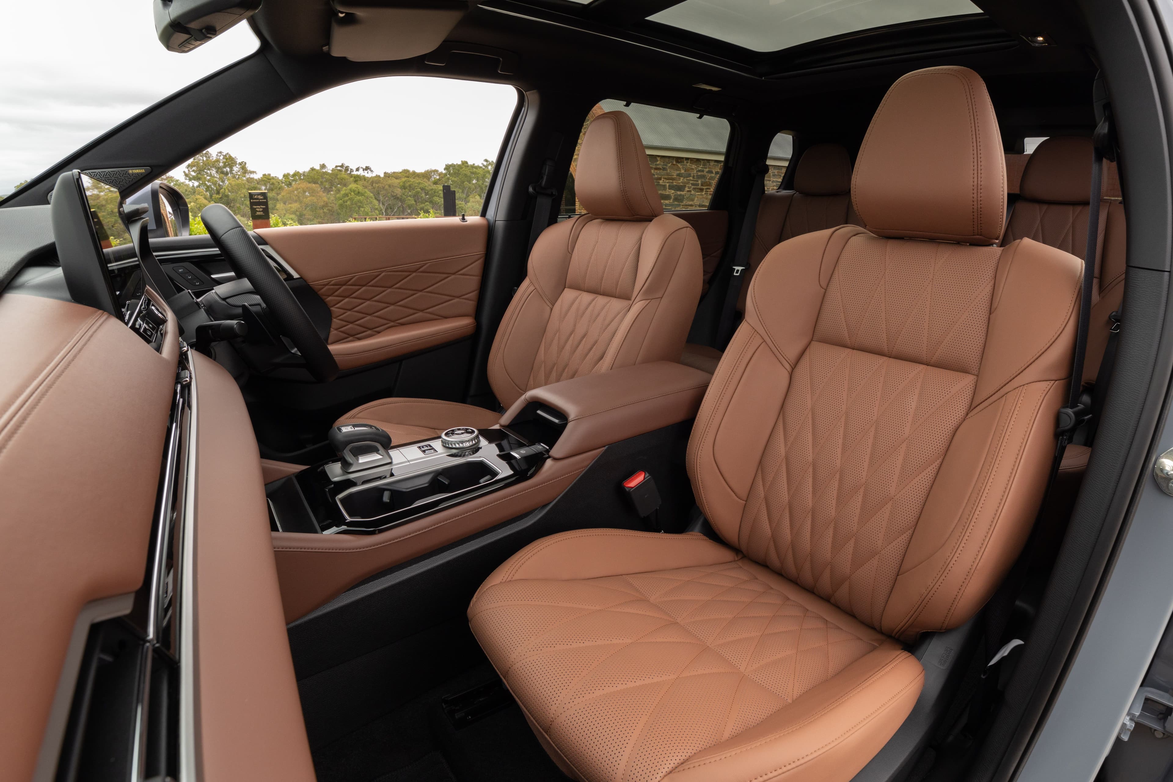 Updated Mitsubishi Outlander PHEV arrives with more range, higher prices - Image 5